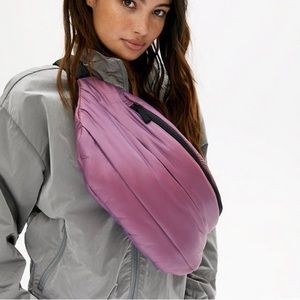 Like new TNA waist bag